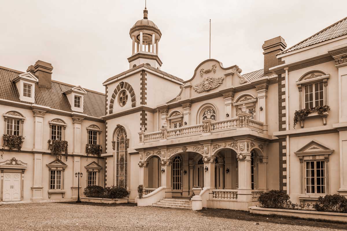 Dhaka International School & College